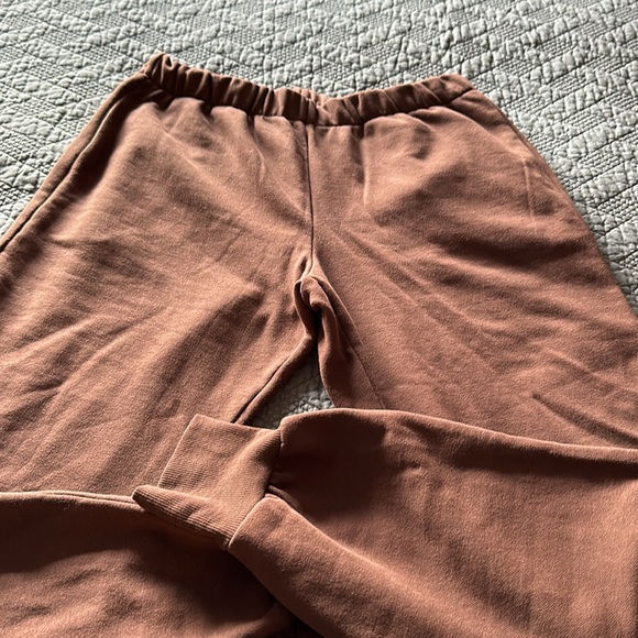 Like New H&M Jogger - Picture 3 of 6